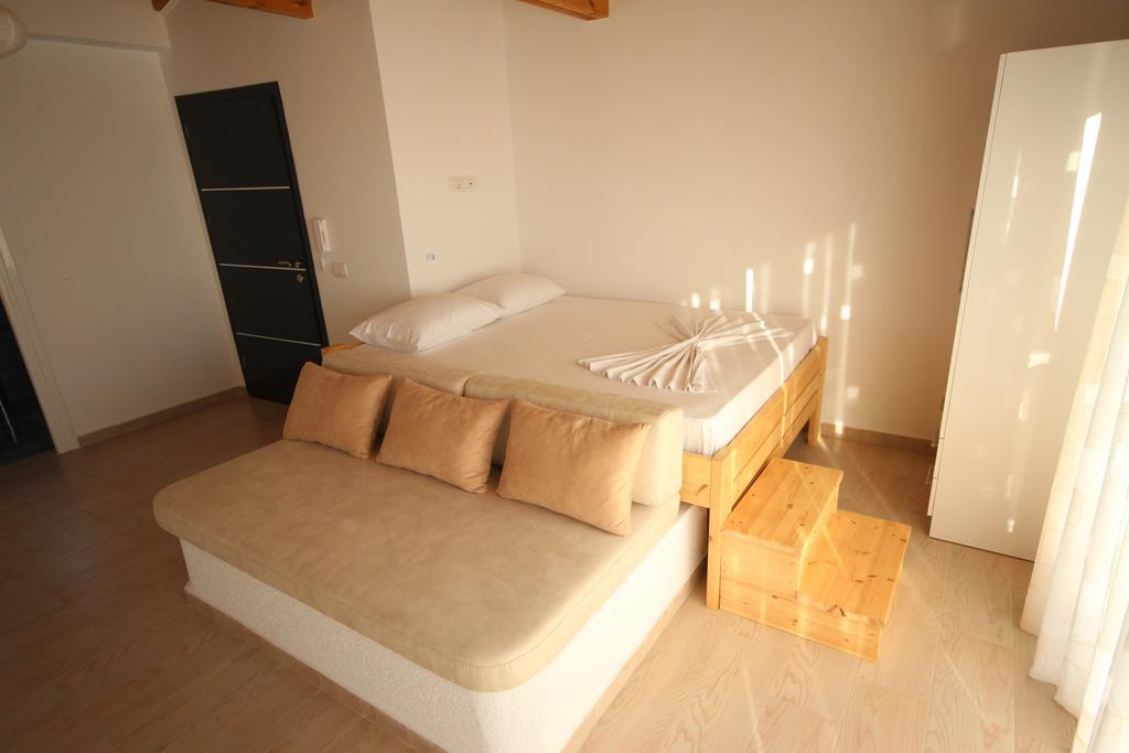 Nefeli Apartments Sarandë Exterior foto