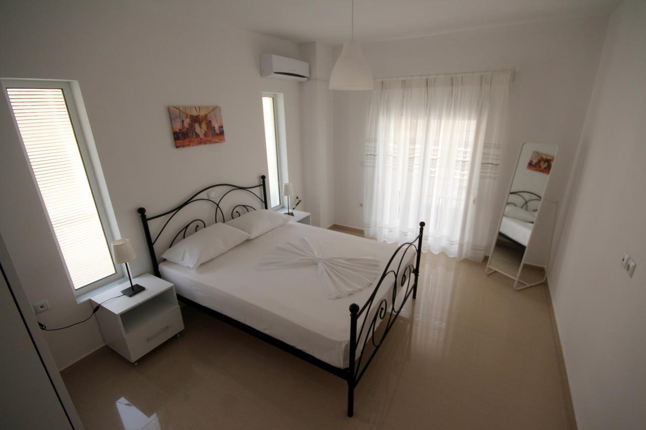 Nefeli Apartments Sarandë Exterior foto
